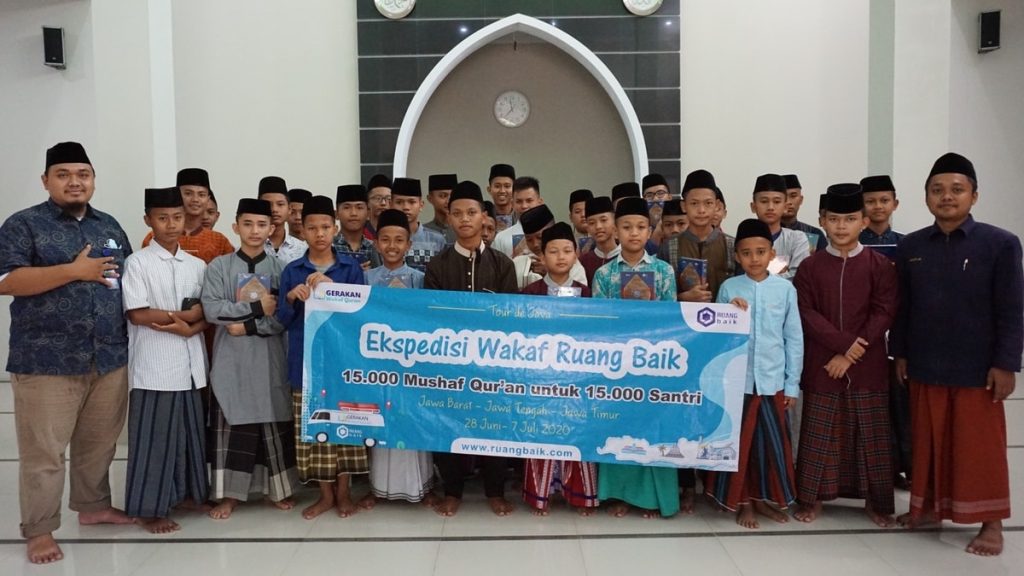 Ruang Baik Sukses Distribusi 35.009 Al Qur'an Wakaf Ke 30 Propinsi