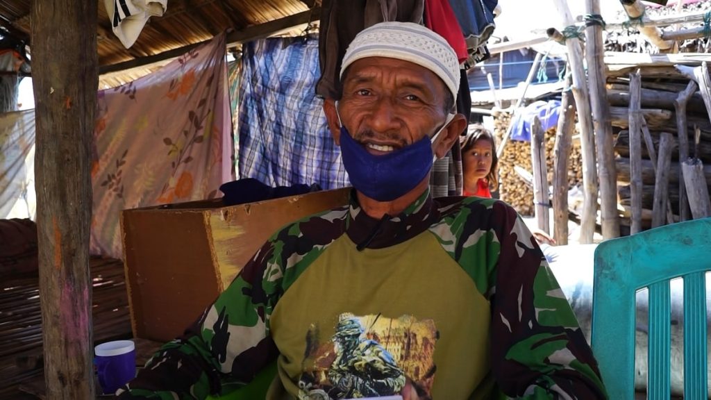 Pak Billy, warga Dusun Tanjung, Desa Papela, Kab Rote Ndao, NTT