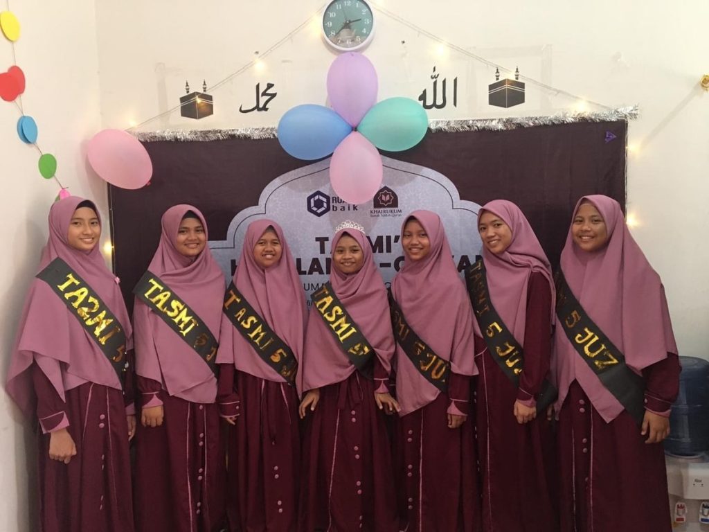 Sekali Duduk, Santri RTQ Khairukum Tuntaskan Hafalan 5 Juz Al Quran
