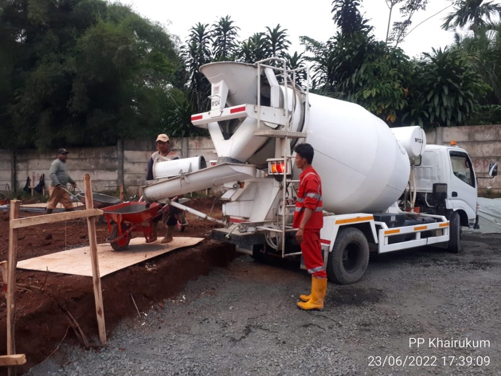Pengeboran Pondasi Borpile dan Pemadatan Jalan Akses