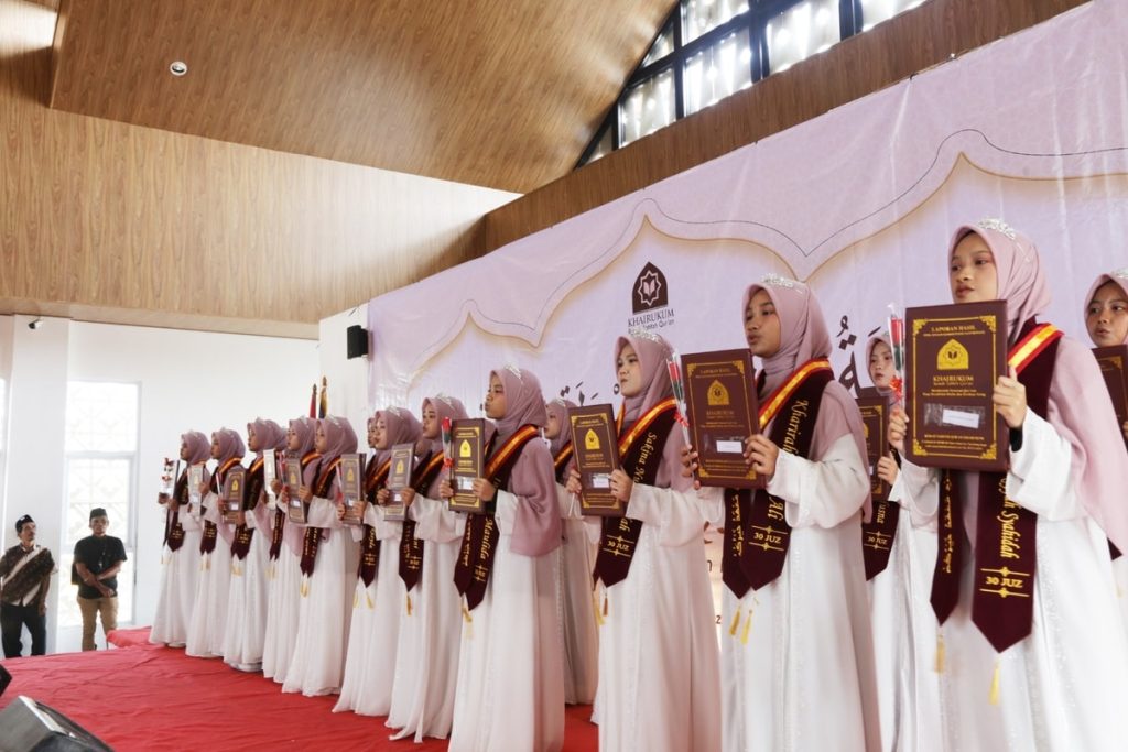 Dari Kebaikan yang Dikolaborasikan, Lahir 21 Penghafal Al-Qur'an Khairukum